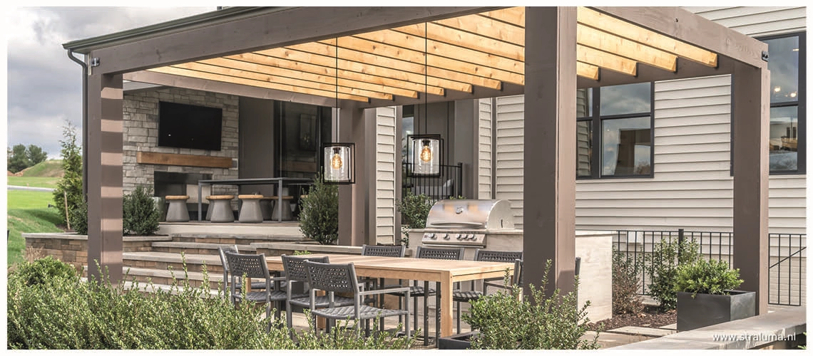 Hanglampen voor onder een overkapping_modern