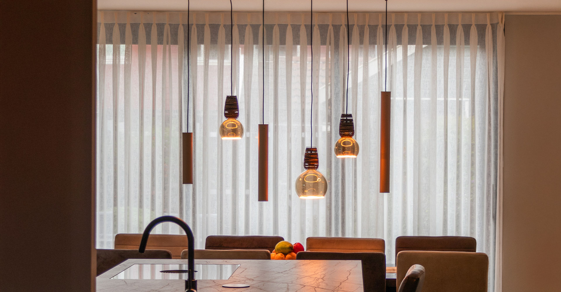 Thumbnail hoe groot moet een lamp zijn boven de eettafe